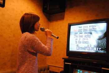 100118karaoke.jpg