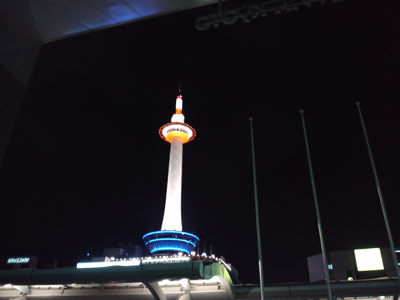 110703kyototower_night.jpg