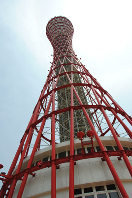 120604kobe_tower_up.jpg